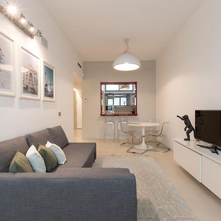 Ampio Bilocale Repubblica - Mirable Pm Apartment มิลาน ภายนอก รูปภาพ