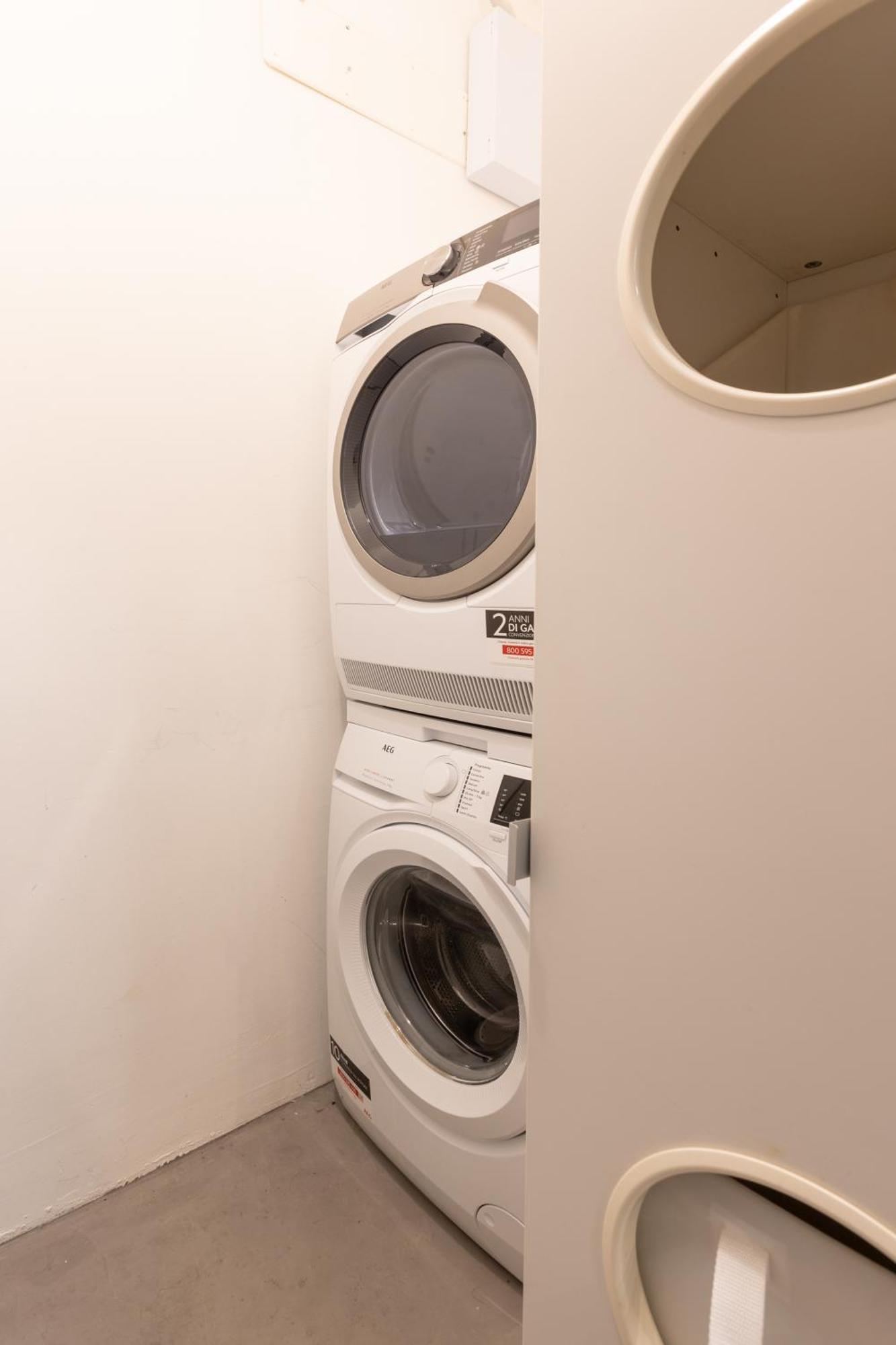 Ampio Bilocale Repubblica - Mirable Pm Apartment มิลาน ภายนอก รูปภาพ