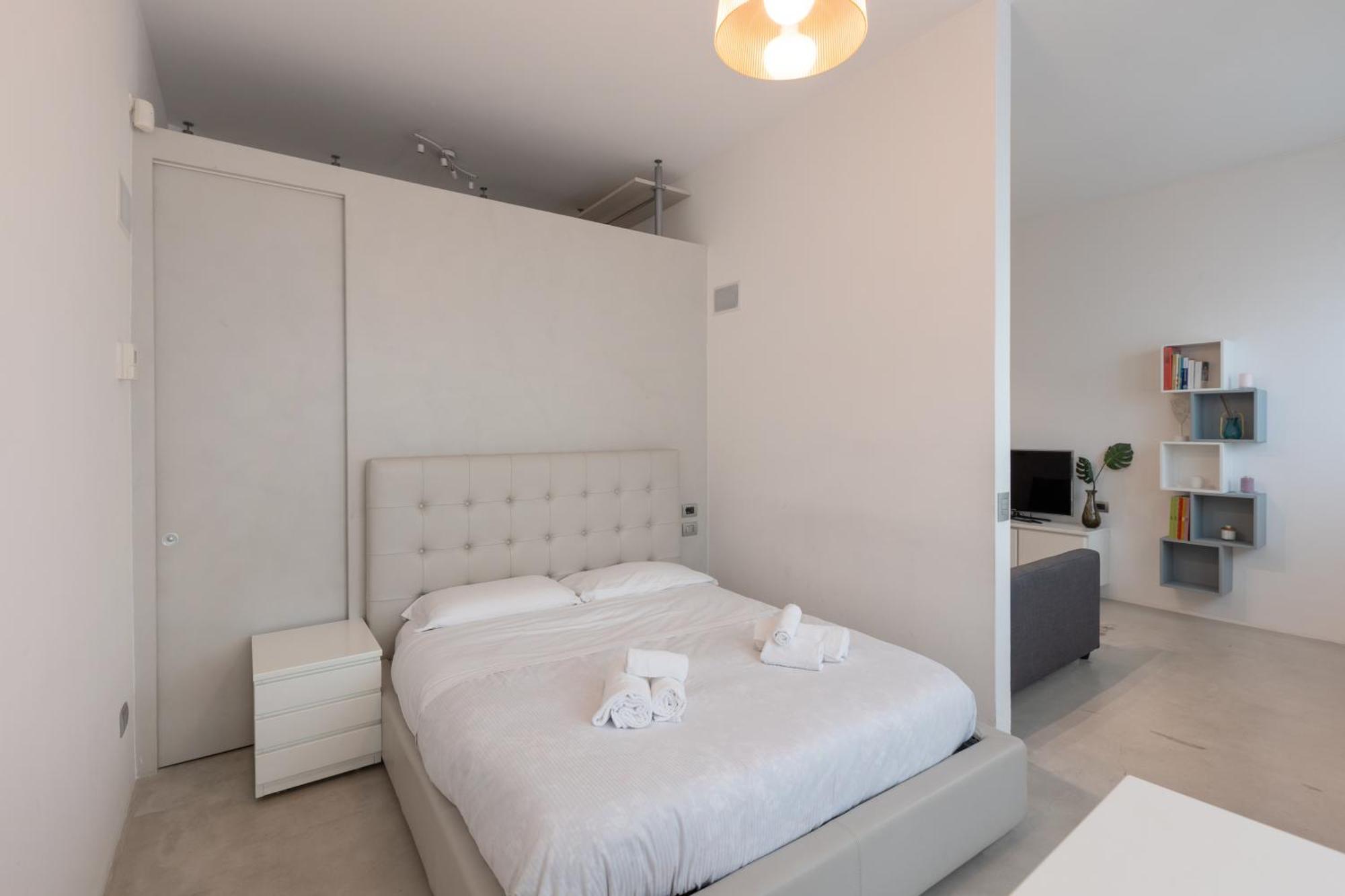 Ampio Bilocale Repubblica - Mirable Pm Apartment มิลาน ภายนอก รูปภาพ