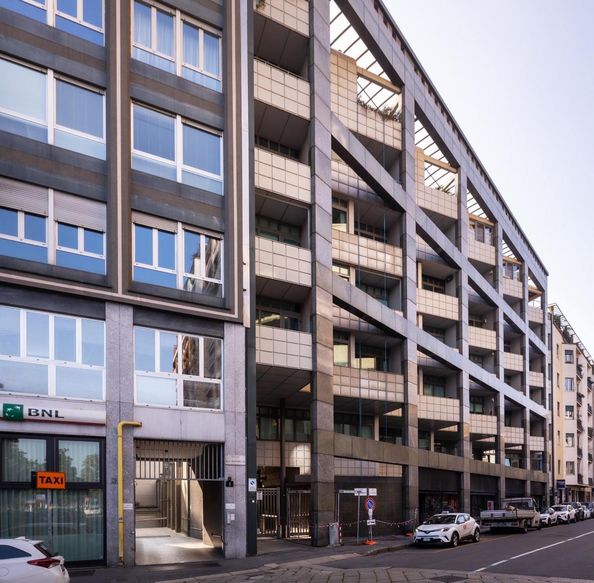 Ampio Bilocale Repubblica - Mirable Pm Apartment มิลาน ภายนอก รูปภาพ